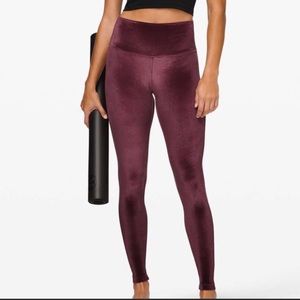 Lululemon maroon velvet wunder unders size 4